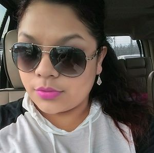 Meet your Posher, Jazmin